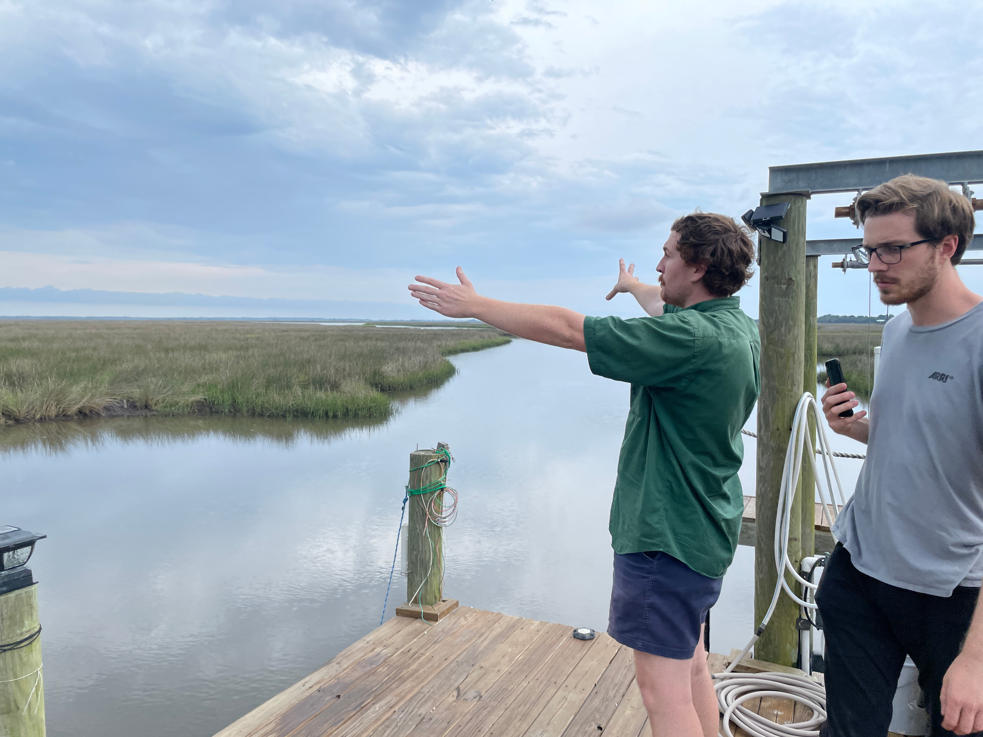 Marsh dock location block