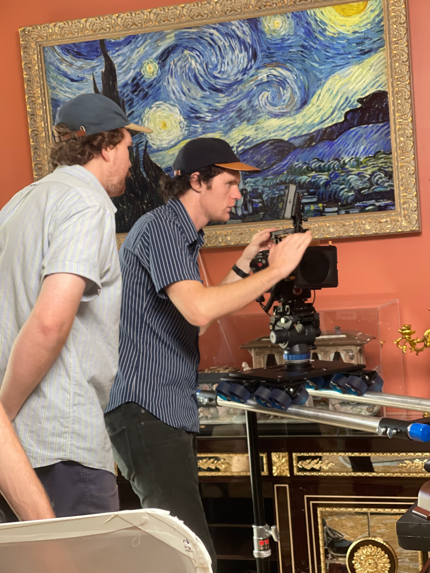Dolly move on gallery set